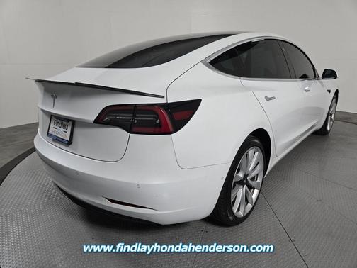 Pearl White Multi-Coat 2019 Tesla Model 3 Standard Range Plus