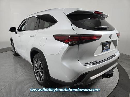 2025 Toyota Highlander Hybrid Limited