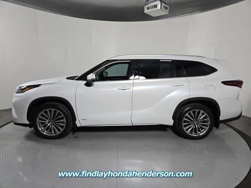 2025 Toyota Highlander Hybrid Limited