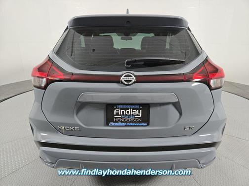 2021 Nissan Kicks SR