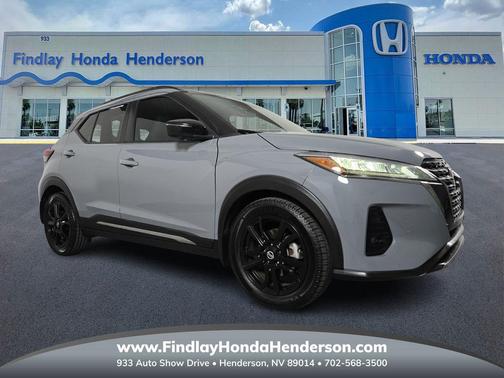 2021 Nissan Kicks SR