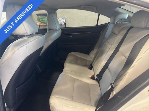2014 Lexus ES 350 Base