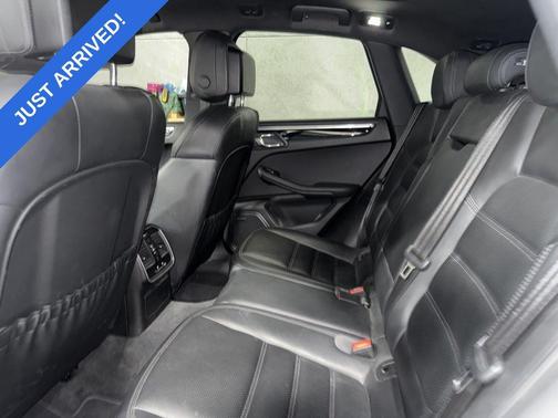 2015 Porsche Macan S