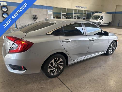 Lunar Silver Metallic 2017 Honda Civic EX