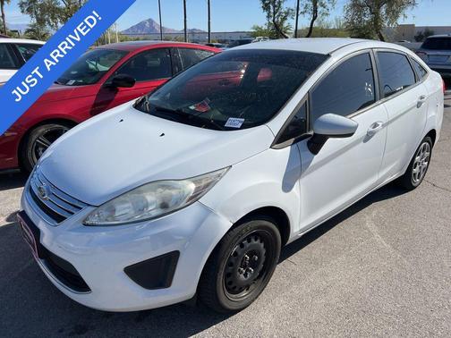 Oxford White 2012 Ford Fiesta SE
