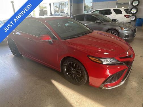 2024 Toyota Camry Hybrid SE