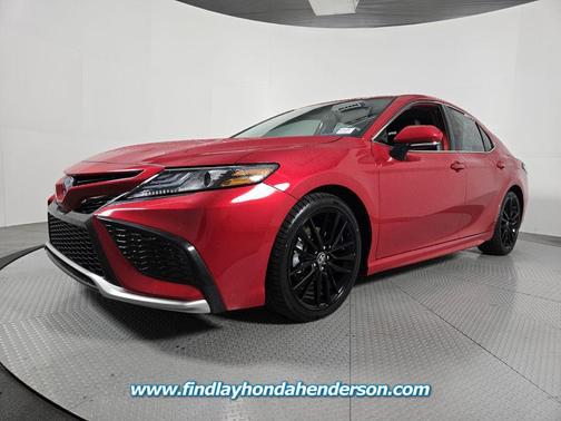 2024 Toyota Camry Hybrid SE