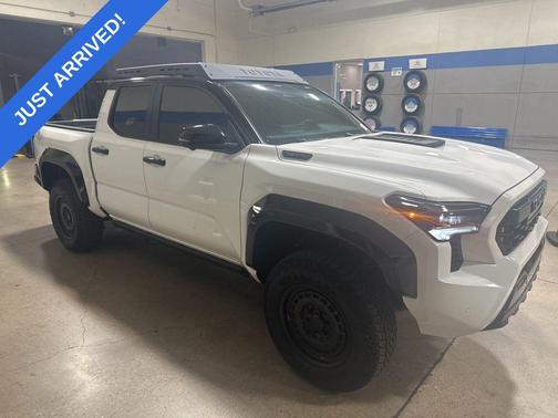 2025 Toyota Tacoma Hybrid TRD Pro