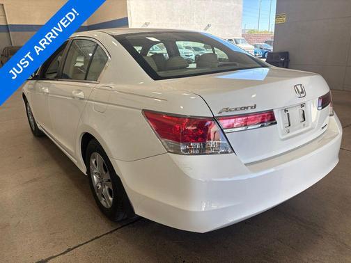 Taffeta White 2011 Honda Accord SE
