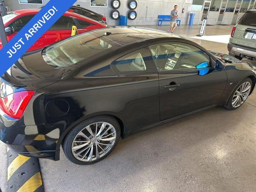2014 INFINITI Q60 Sport