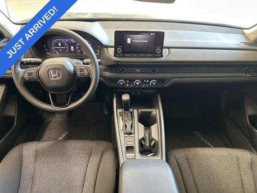 Crystal Black Pearl 2024 Honda Accord LX 1.5T