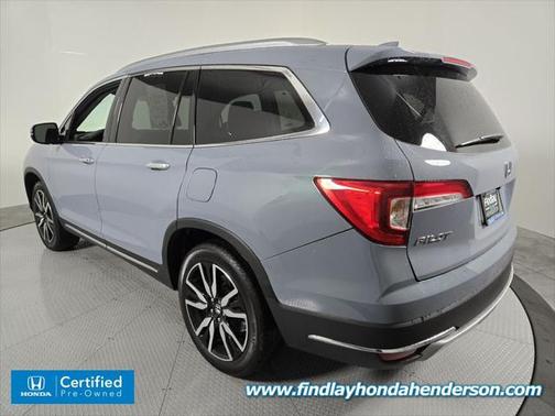 2022 Honda Pilot Touring 8-Passenger