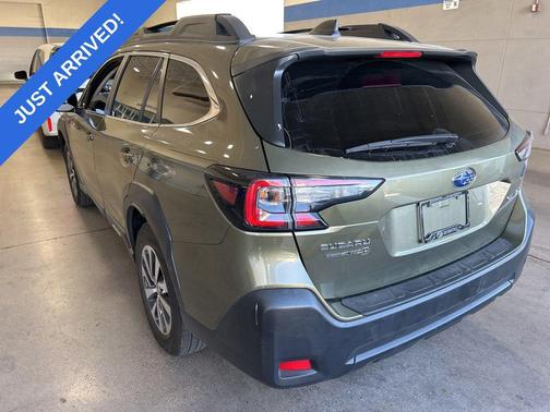 Autumn Green Metallic 2025 Subaru Outback Premium