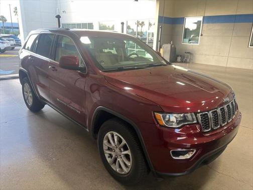 2022 Jeep Grand Cherokee Laredo