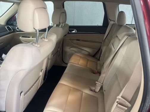 2022 Jeep Grand Cherokee Laredo