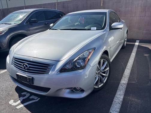 2015 INFINITI Q60 S