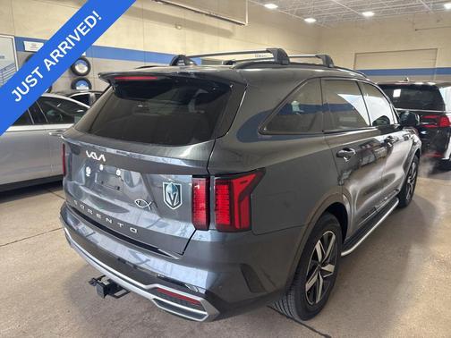 2022 Kia Sorento S