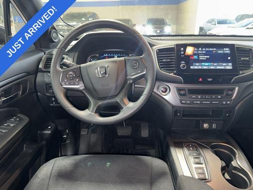 2022 Honda Pilot 2WD Sport