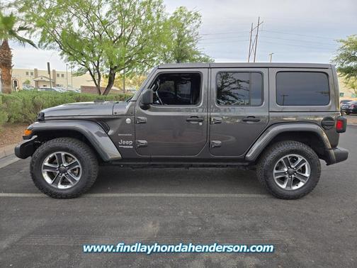 Granite Crystal Metallic Clearcoat 2019 Jeep Wrangler Unlimited Sahara