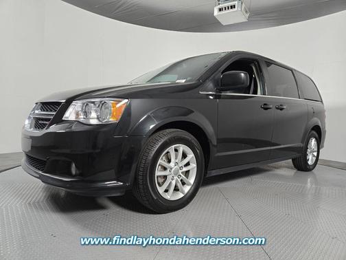 Black Onyx Crystal Pearlcoat 2019 Dodge Grand Caravan SXT