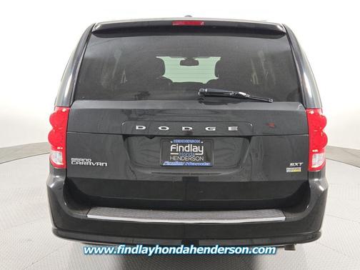 Black Onyx Crystal Pearlcoat 2019 Dodge Grand Caravan SXT