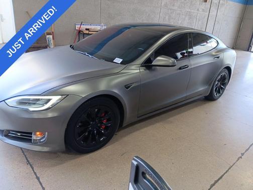 Midnight Silver Metallic 2019 Tesla Model S Performance