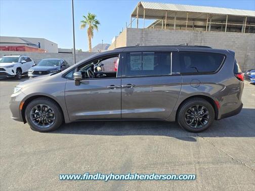 2021 Chrysler Pacifica Touring
