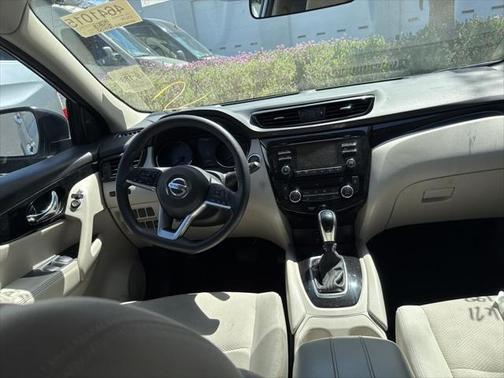 2018 Nissan Rogue Sport SV