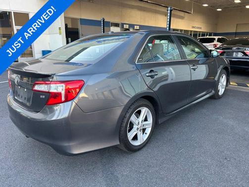 Magnetic Gray Metallic 2012 Toyota Camry SE