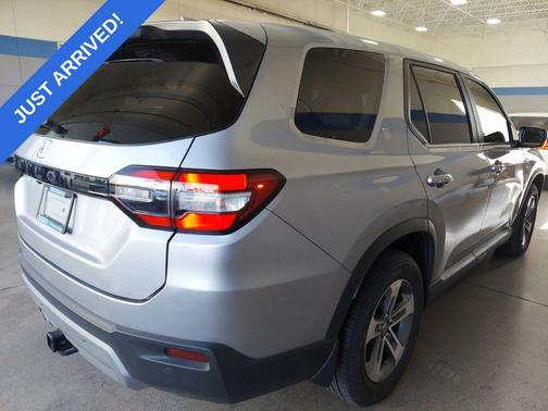 2023 Honda Pilot 2WD EX-L 8 Passenger