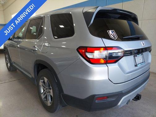 2023 Honda Pilot 2WD EX-L 8 Passenger