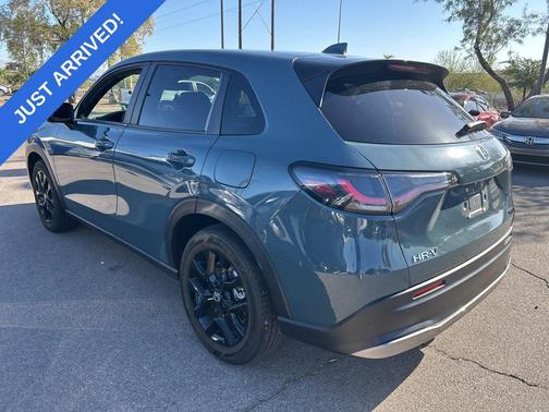 Nordic Forest Pearl 2023 Honda HR-V 2WD Sport