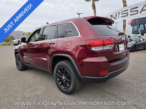 2022 Jeep Grand Cherokee Laredo
