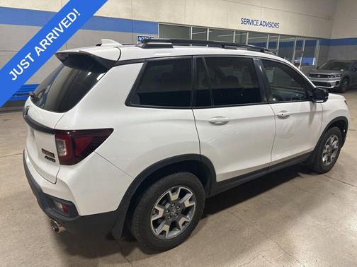 2023 Honda Passport AWD TrailSport