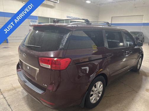 2017 Kia Sedona LX