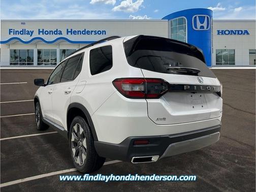 Platinum White Pearl 2026 Honda Pilot Touring 8-Passenger