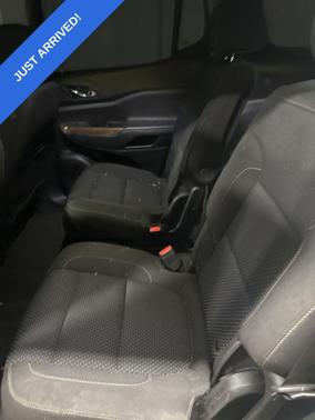 2022 GMC Acadia FWD SLE