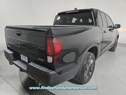 Crystal Black Pearl 2025 Honda Ridgeline Sport