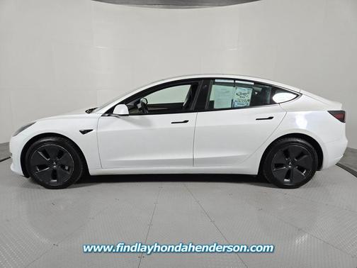 Pearl White Multi-Coat 2023 Tesla Model 3 Standard Range
