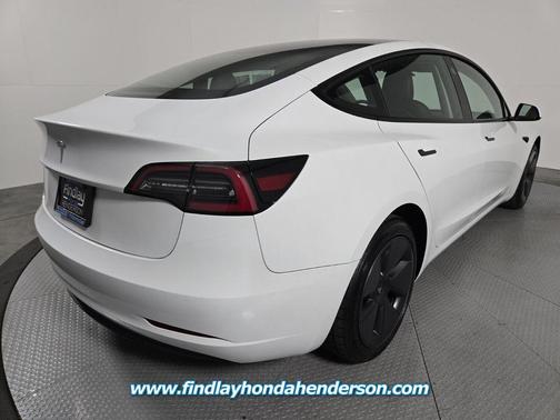 Pearl White Multi-Coat 2023 Tesla Model 3 Standard Range