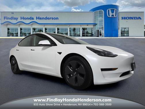 Pearl White Multi-Coat 2023 Tesla Model 3 Standard Range