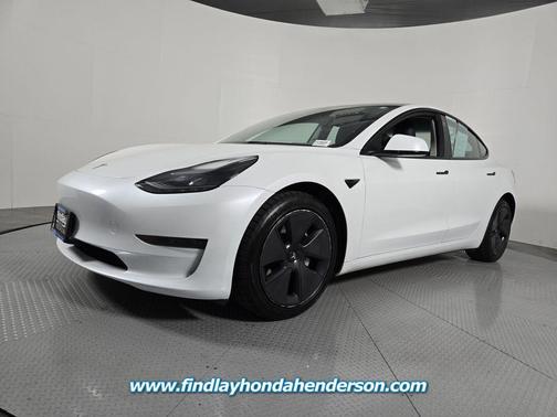 Pearl White Multi-Coat 2023 Tesla Model 3 Standard Range