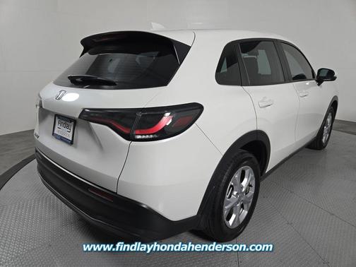 Platinum White Pearl 2025 Honda HR-V LX