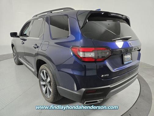 Obsidian Blue Pearl 2025 Honda Pilot Touring 8-Passenger