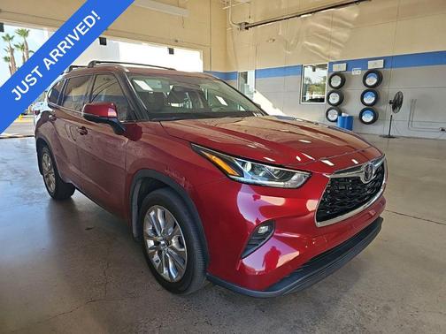 Ruby Flare Pearl 2024 Toyota Highlander Limited