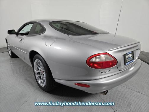 2000 Jaguar XKR Base