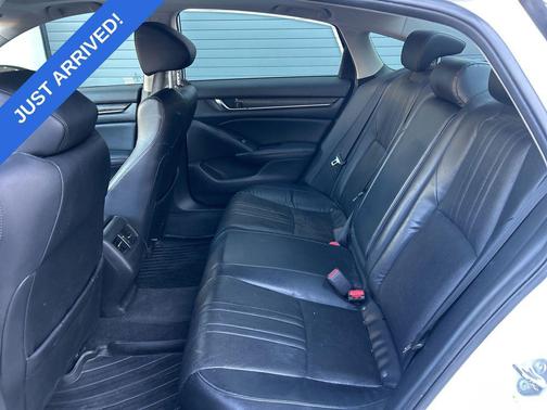 Platinum White Pearl 2018 Honda Accord EX-L