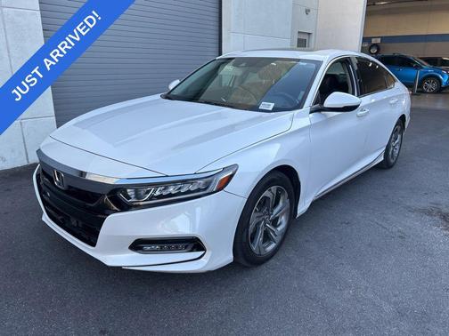 Platinum White Pearl 2018 Honda Accord EX-L