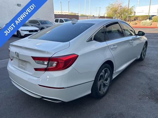 Platinum White Pearl 2018 Honda Accord EX-L
