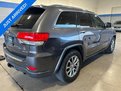 Granite Crystal Metallic Clearcoat 2014 Jeep Grand Cherokee Limited